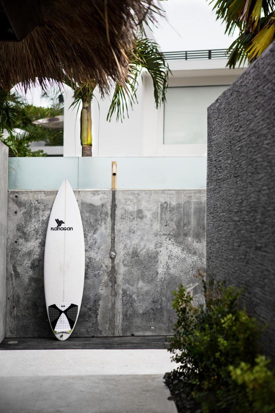 Surflodge Limasan Bali Kerobokan Eksteriør billede